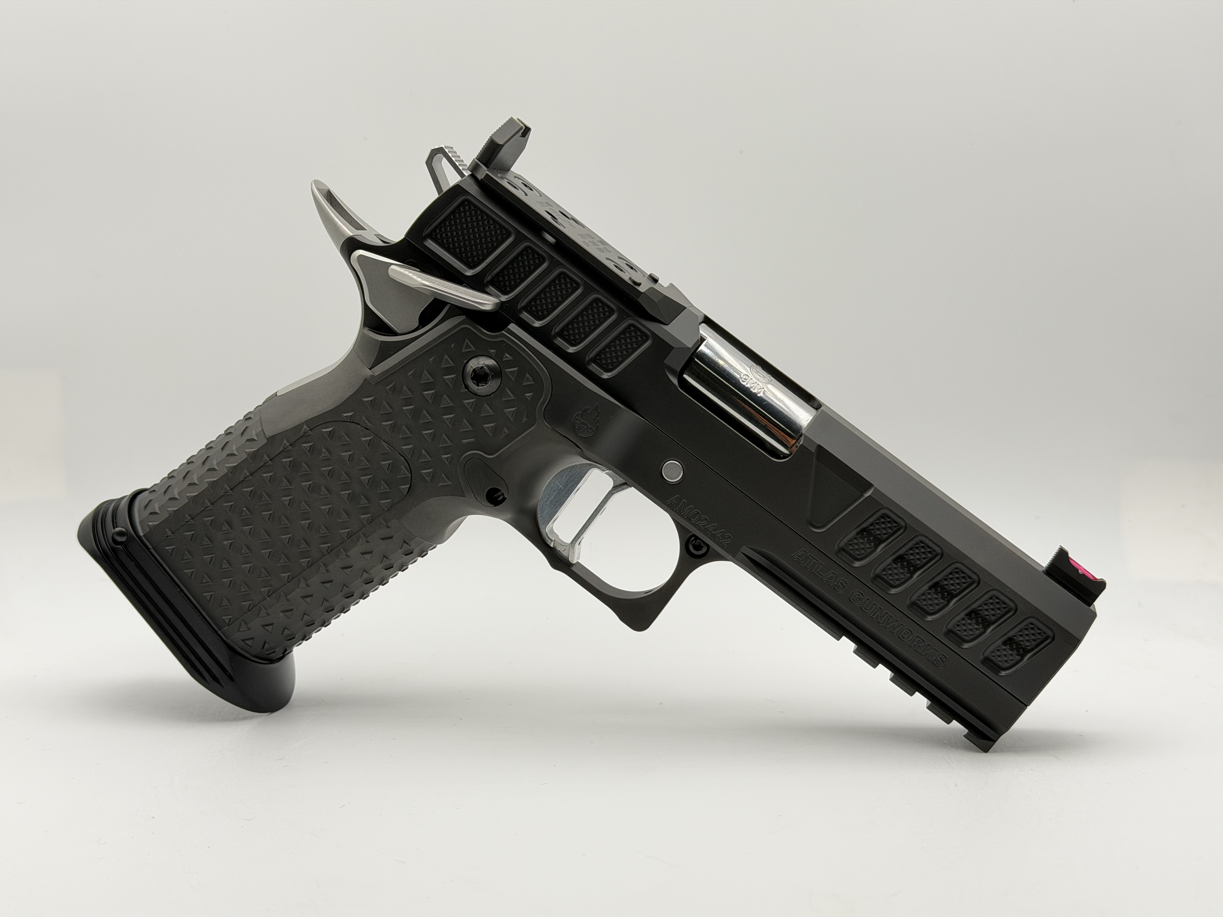 Atlas Gunworks Atlas Gunworks Nyx V3 Pistol 4.25" Flat Medium Silver Trigger, Tactical Mag Well, 2 Tone