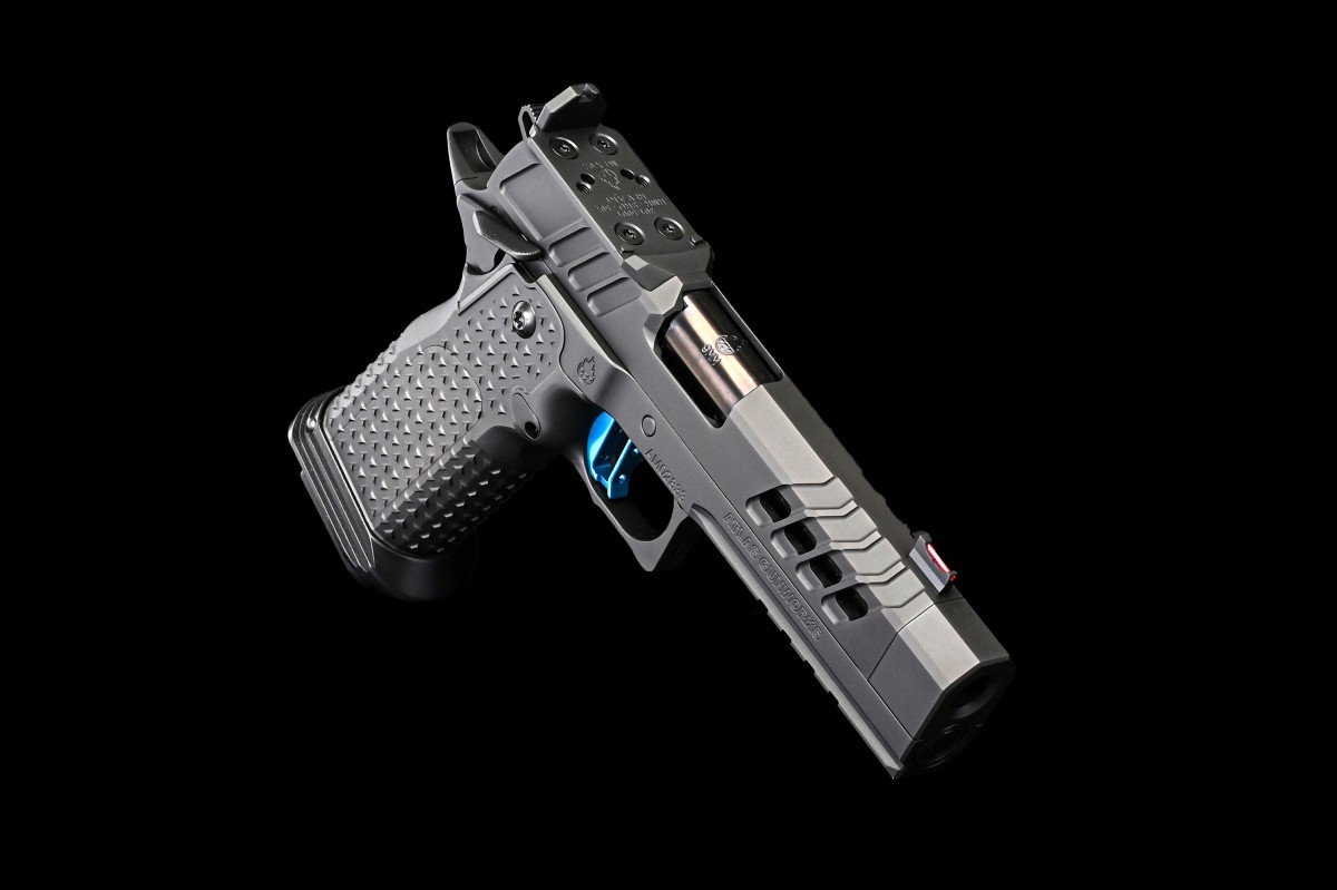 Atlas Gunworks Artemis RDS V3 SAO Semi-Auto 9mm pistol with 4.6" Threaded Sight block Bull Barrel, Ambi Safety Righty, Med Flat Blue Trigger, Aluminum Grip, Black DLC, Optic Ready RMR/SRO, 1-17rd & 2-20rd Magazines.