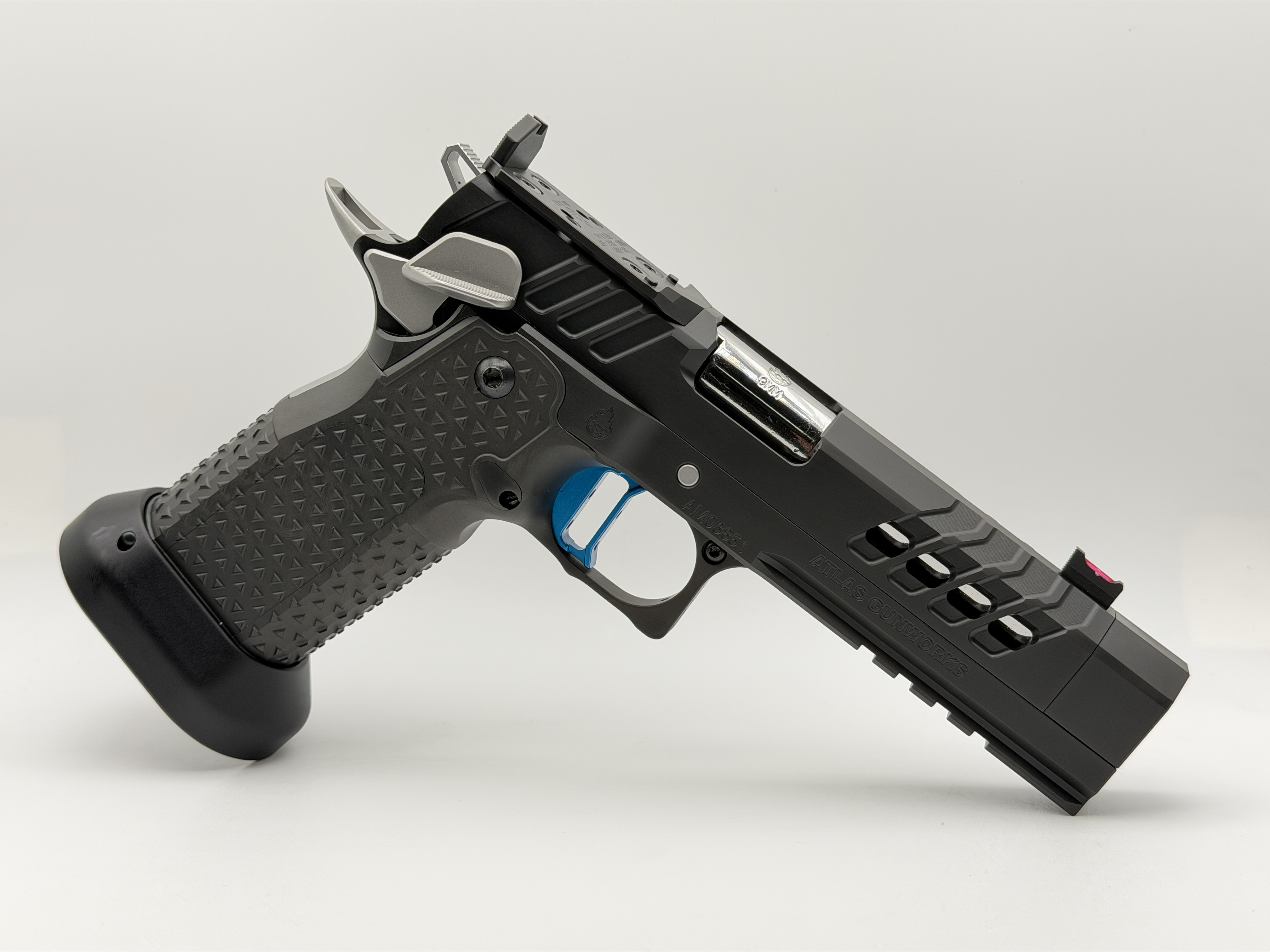 Atlas Gunworks Atlas Gunworks ARTEMIS RDS V3 Perfect Zero™ Pistol 4.6" TWO-TONE Flat Medium Blue Trigger, Regular Magwell
