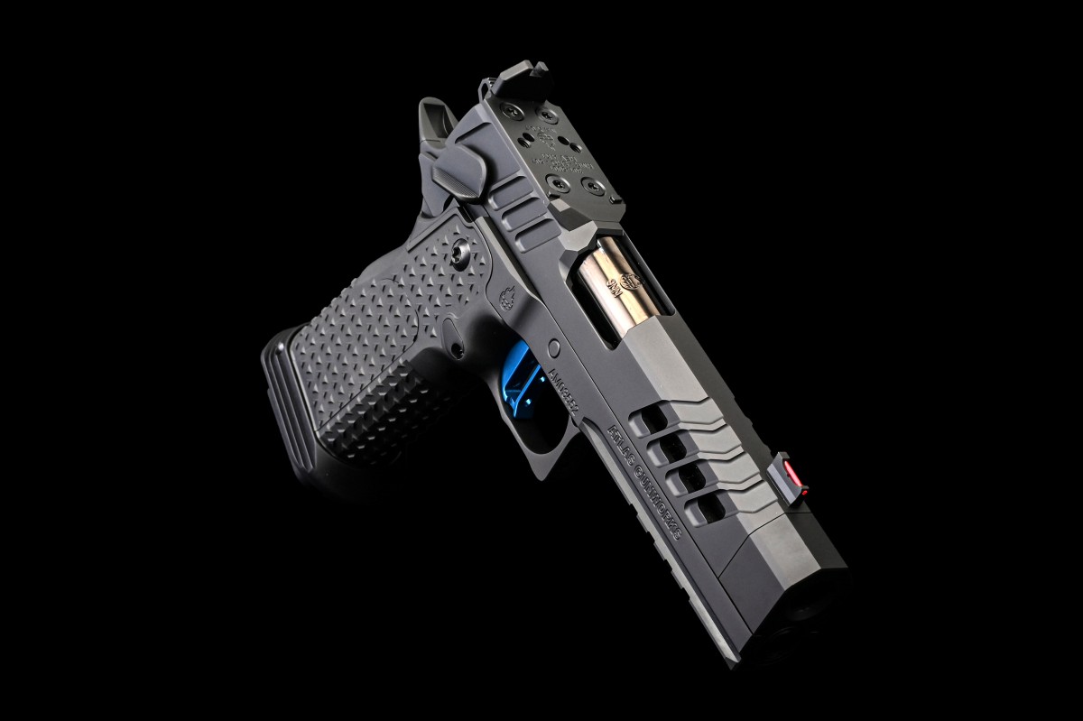 Atlas Gunworks Artemis V3 Semi-Auto 9mm pistol with 4.6" Threaded Sight block Bull Barrel, RH Shielded IDPA Ambi Safety, Med Flat Blue Trigger, Alum Grip with Standard Grip Panels, Black DLC, Optic Ready RMR/SRO, 1-17rd & 2-20rd Magazines.