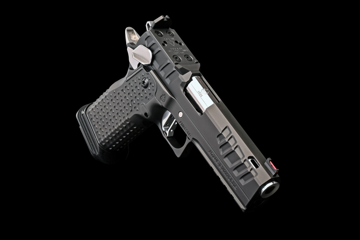 Atlas Gunworks, Apollo V3 Two-Tone, (2011) Pistol SAO Semi-Auto, 4.6" SS Ported Bull Barrel, Ambi Shielded Safety, Steel Grip, Tactical Magwell, Flat Medium Silver Trigger, Black DLC Finish with Silver Barrel & Controls, RMR/SRO Plate, Two 20 Rd & One 17r