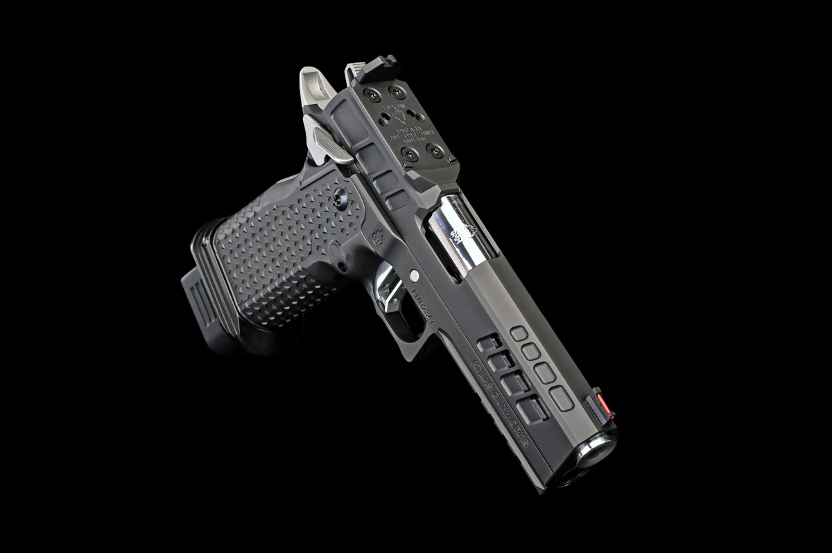 Atlas Gunworks, Athena RDS V3 Two-Tone, SAO (2011) Pistol, 4.6" Bull Barrel, Standard Ambi Safety, Medium Trigger, Hammer, Slide Release, Safety Delete all Silver, Steel Grip, Slide & Frame Black DLC, RMR/SRO Optic Plate, Two 20 Round & One 17 Round Mags